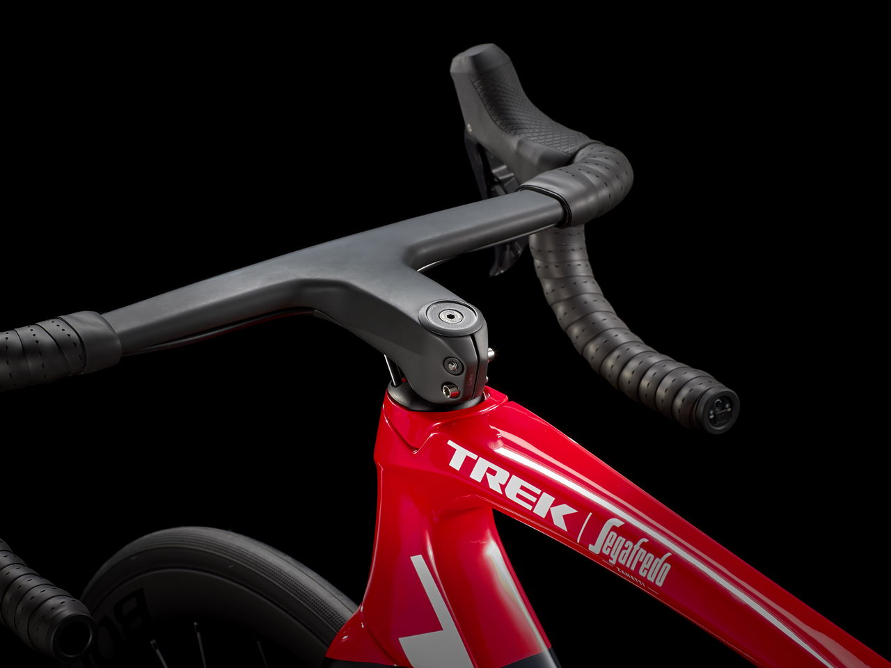 Trek Emonda SLR 7 Disc &scaron;osejas velosipēds
